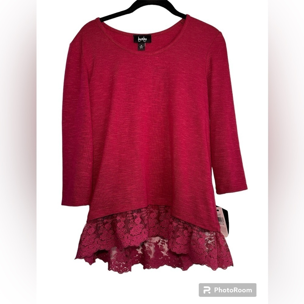 BY & BY lace hem tunic Medium NWT Cranberry Lagenlook
